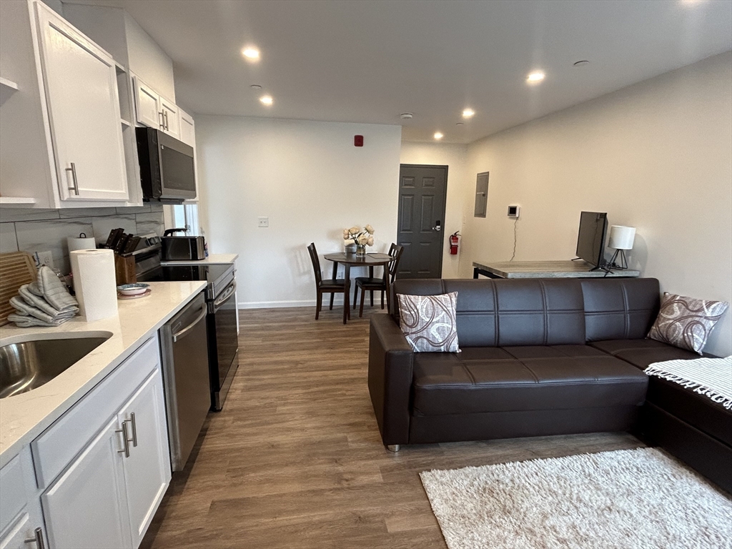 64 Salem St, Medford