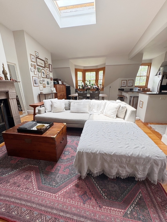 8 Worcester Sq, South End