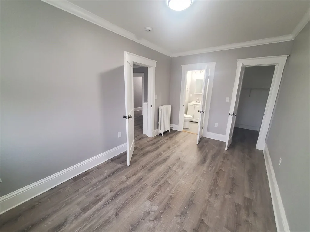 738 Washington St, Norwood