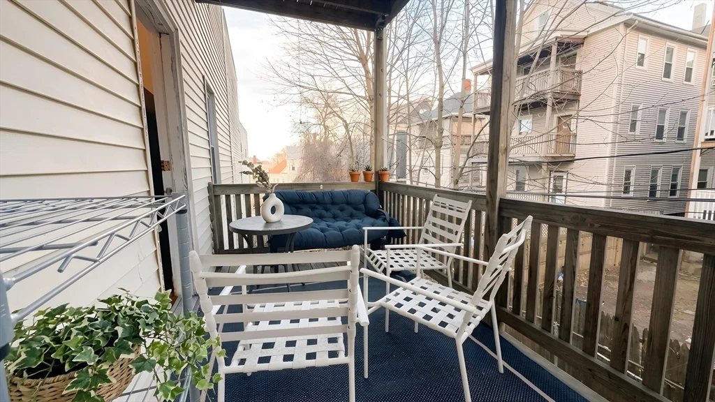 26 Darling, Mission Hill