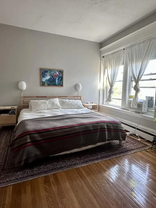 1569 Beacon St, Brookline