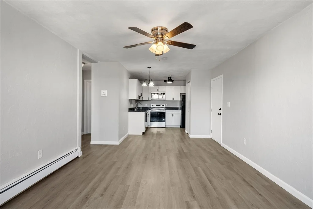 22 Irving St, Glendale