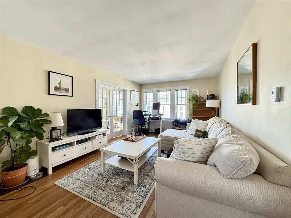 32 Quincy St, Watertown