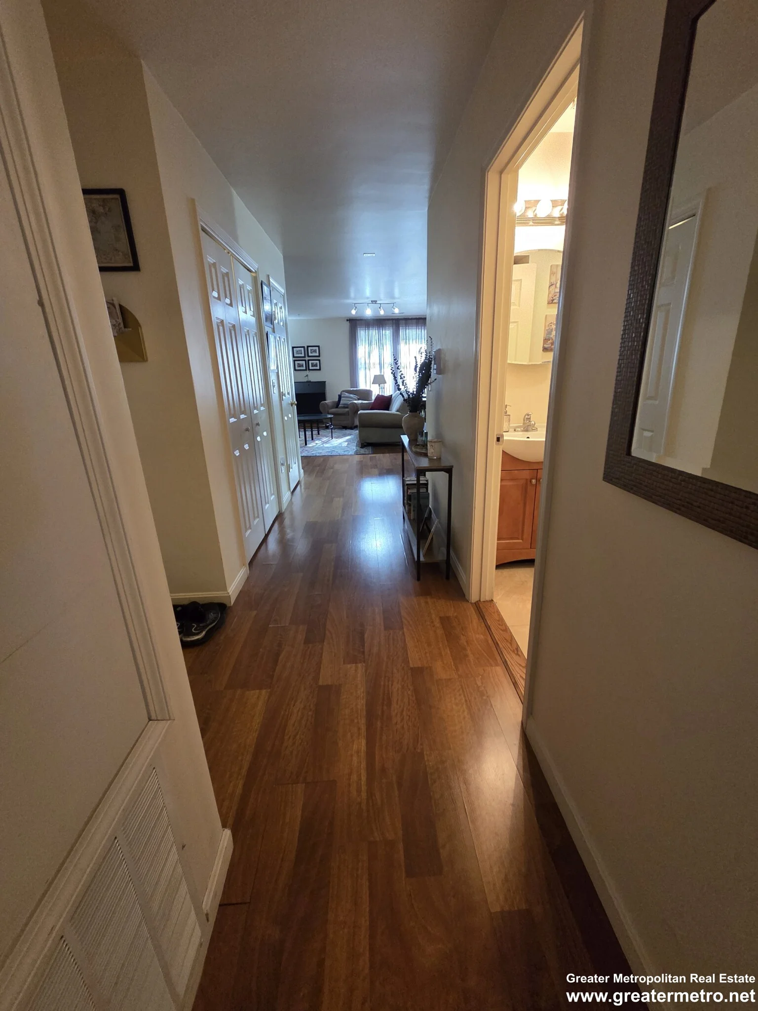 39 Chelsea St, East Boston