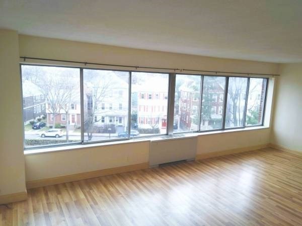22 Chestnut Pl, Brookline