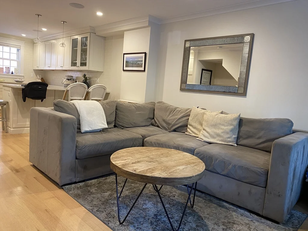 1 Common St, Charlestown