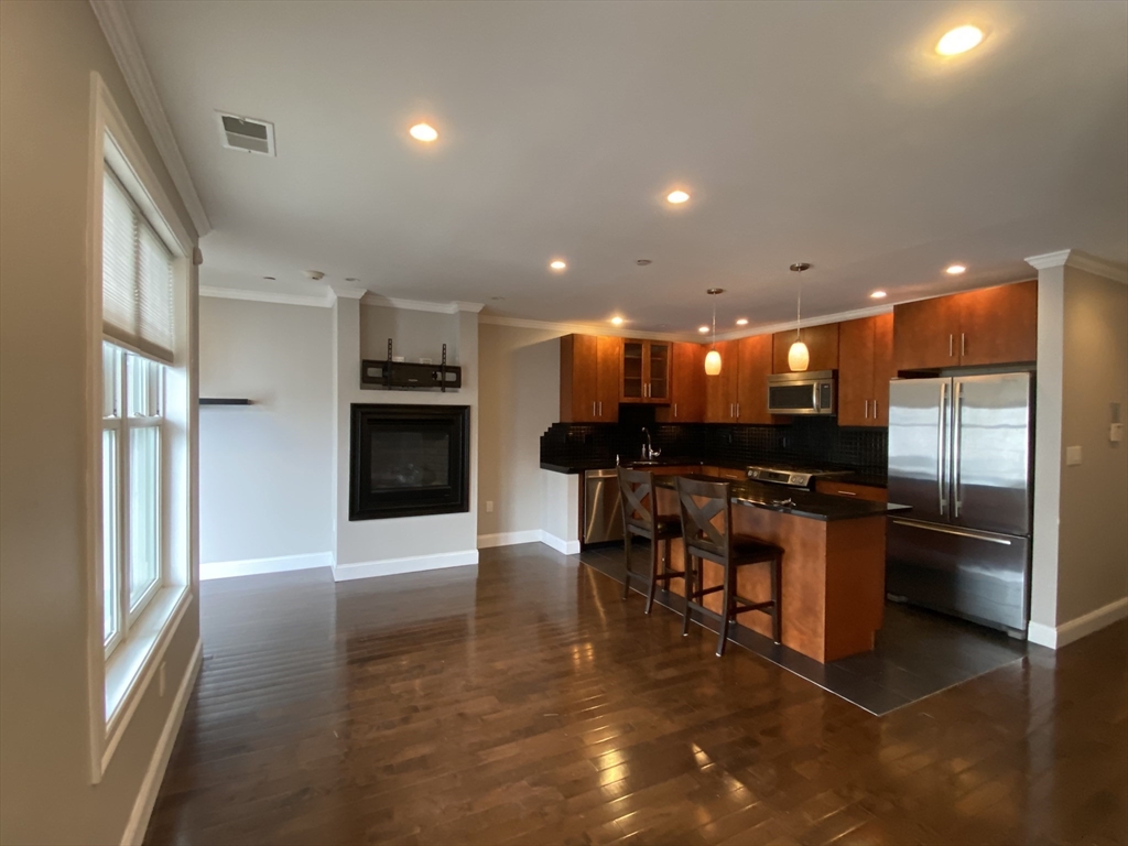 171 Bowen St, South Boston