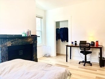 23 Monmouth St, Spring Hill