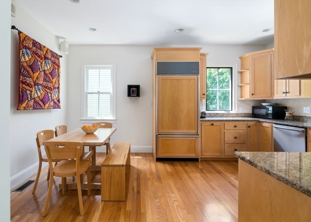 37 Mount Vernon, Neighborhood Nine