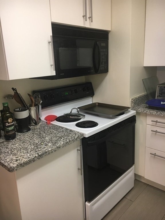 59 Brainerd Rd, Brighton