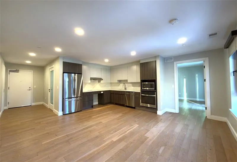 9 Central St, Spring Hill