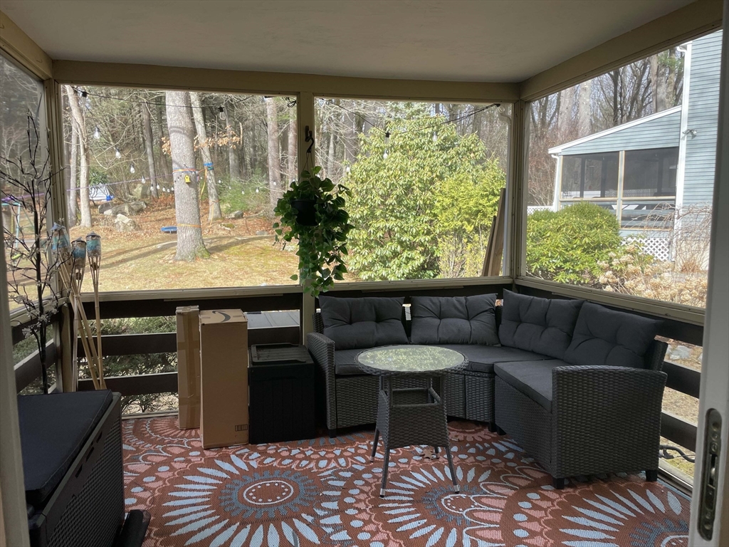 97 Metropolitan Ave, Ashland