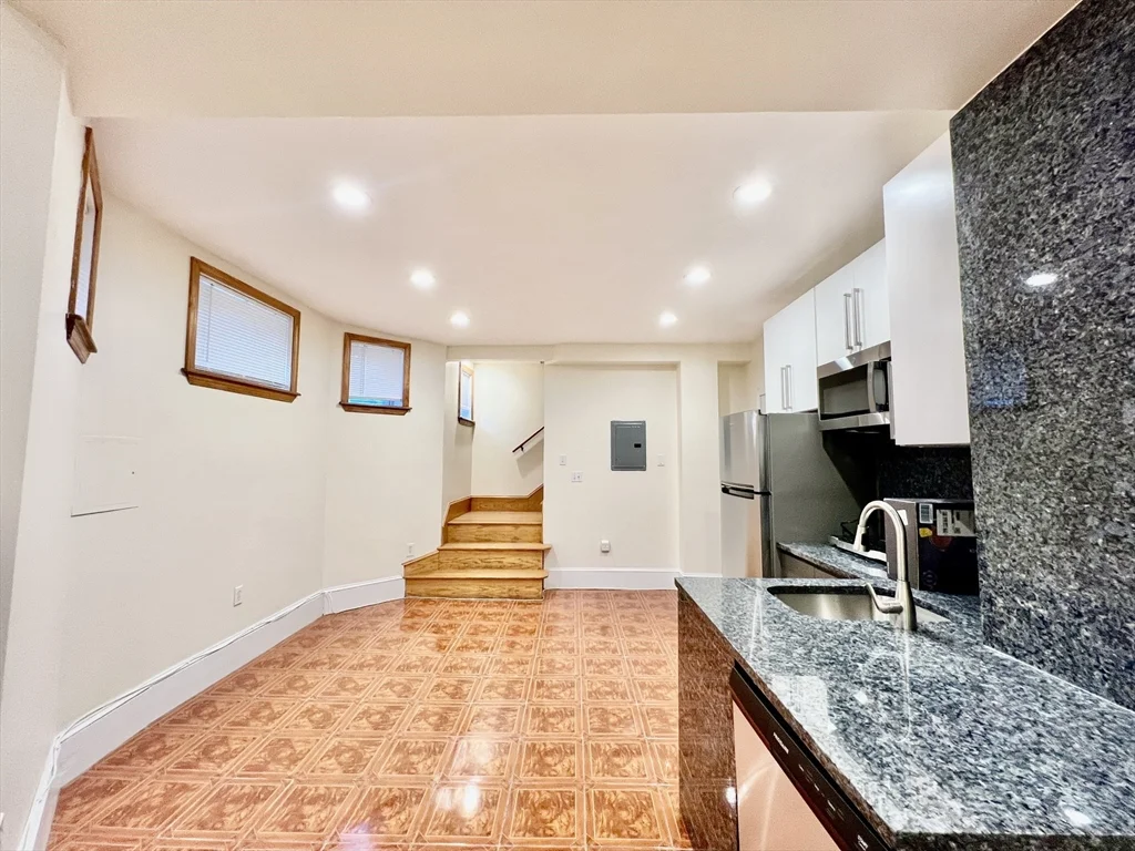 69 Babcock St, North Brookline