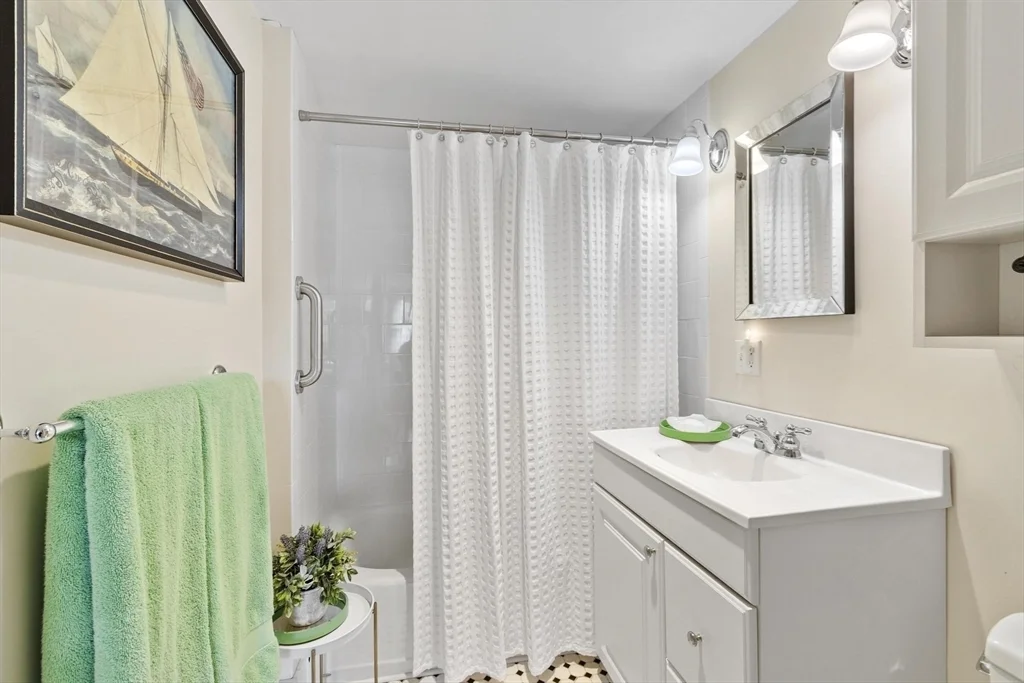 34 High St, Rockport
