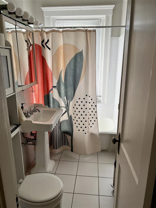 11 Gray St, Neighborhood Nine