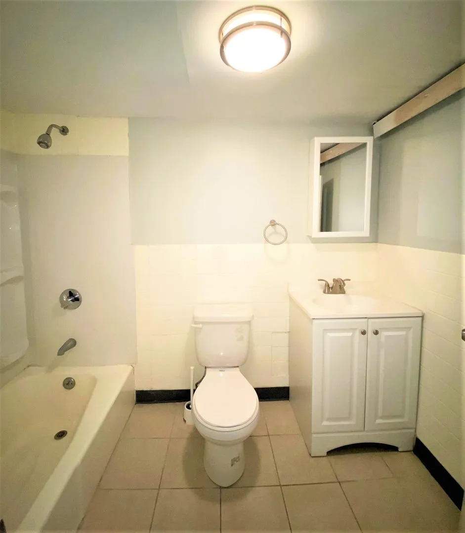 298 Meridian St, Central Square