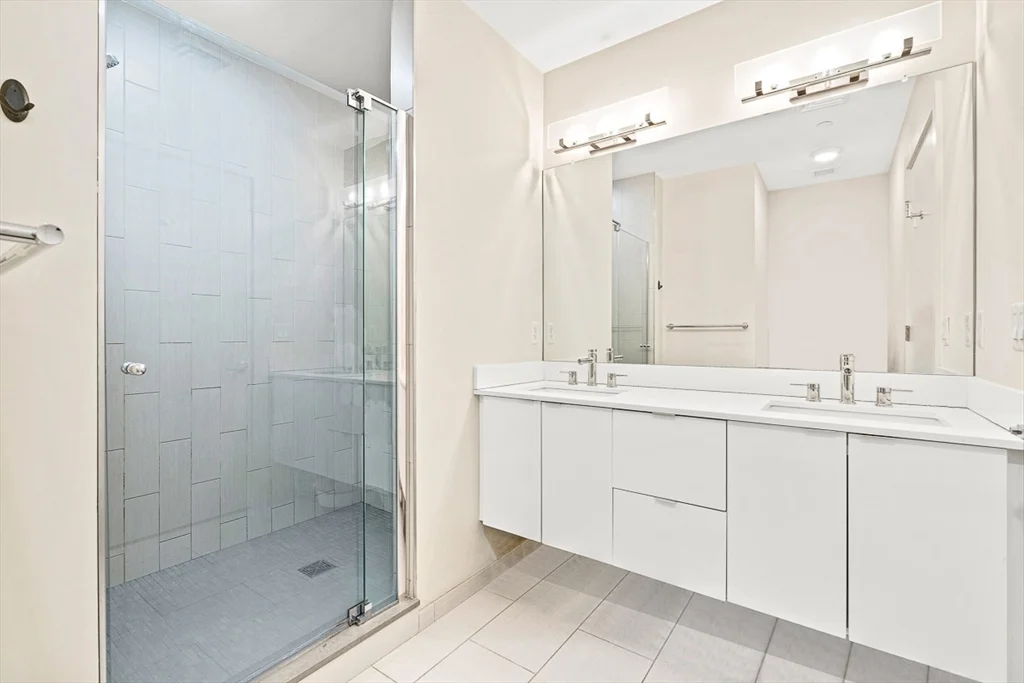 121 Portland St, North End