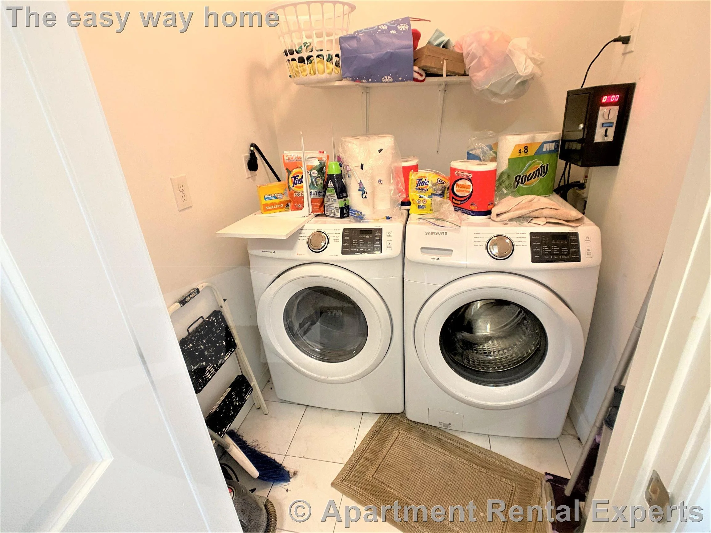 24 Willard Ave, Tufts