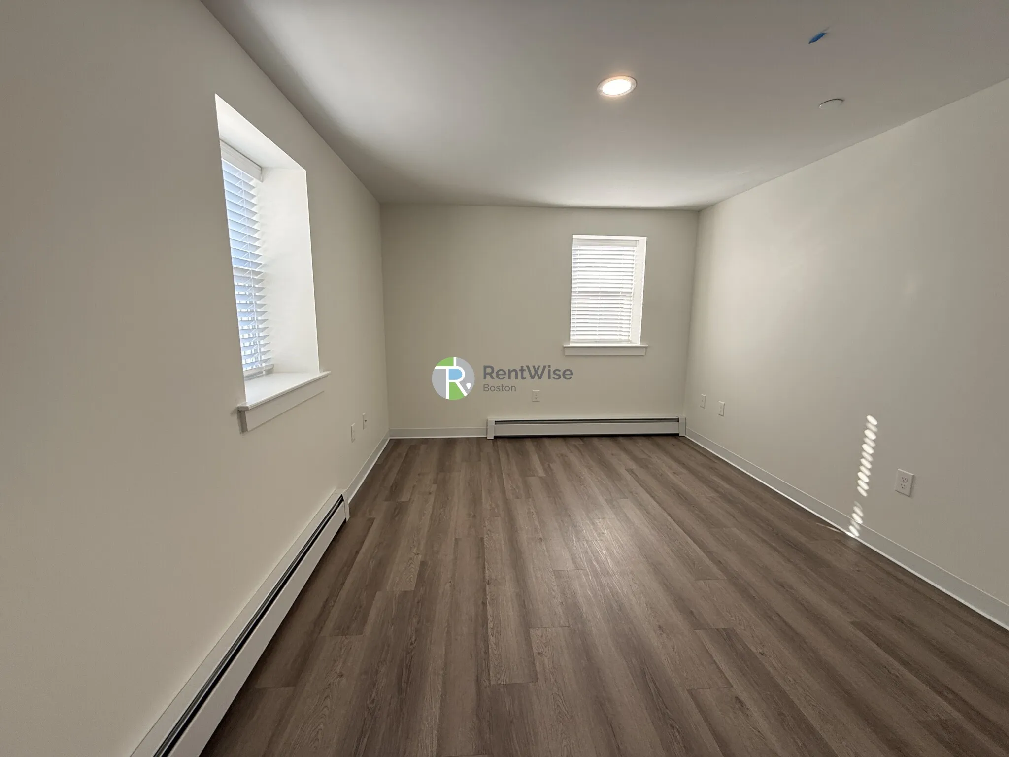 1741 Washington St, Braintree