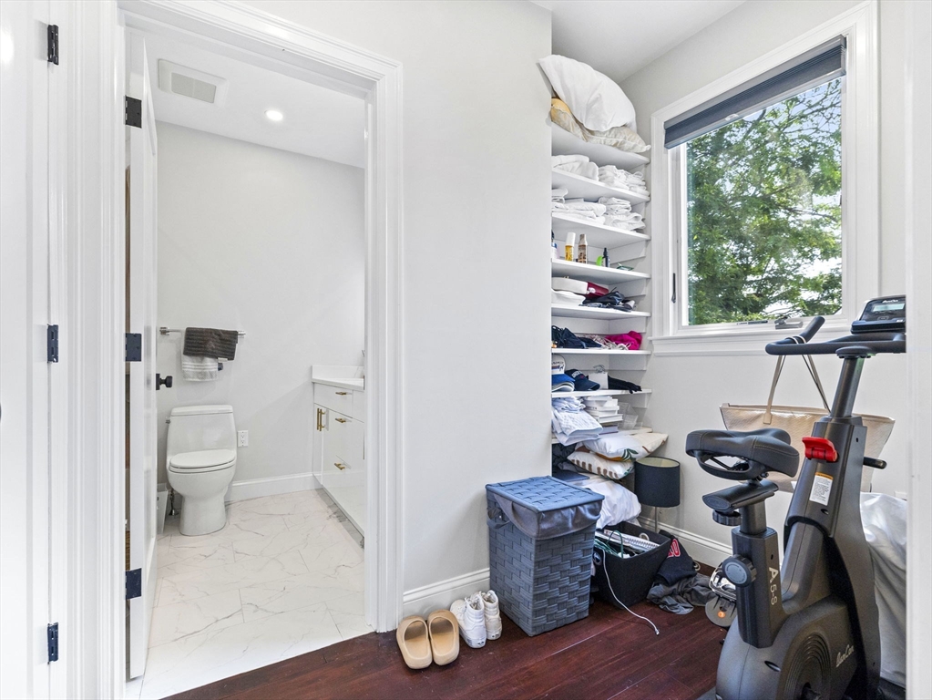 753 E Broadway, South Boston