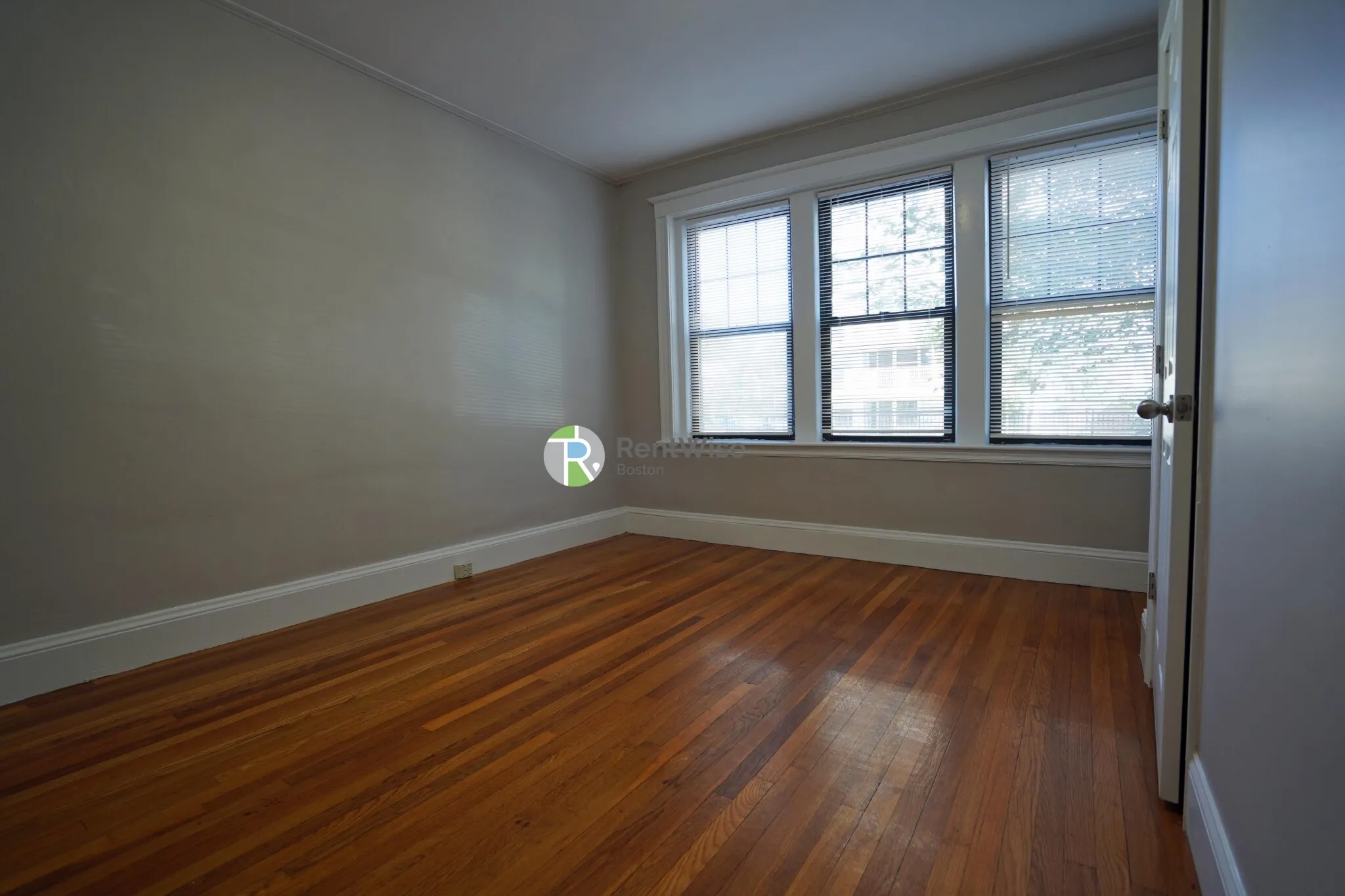 294 Harvard St, Mid-Cambridge