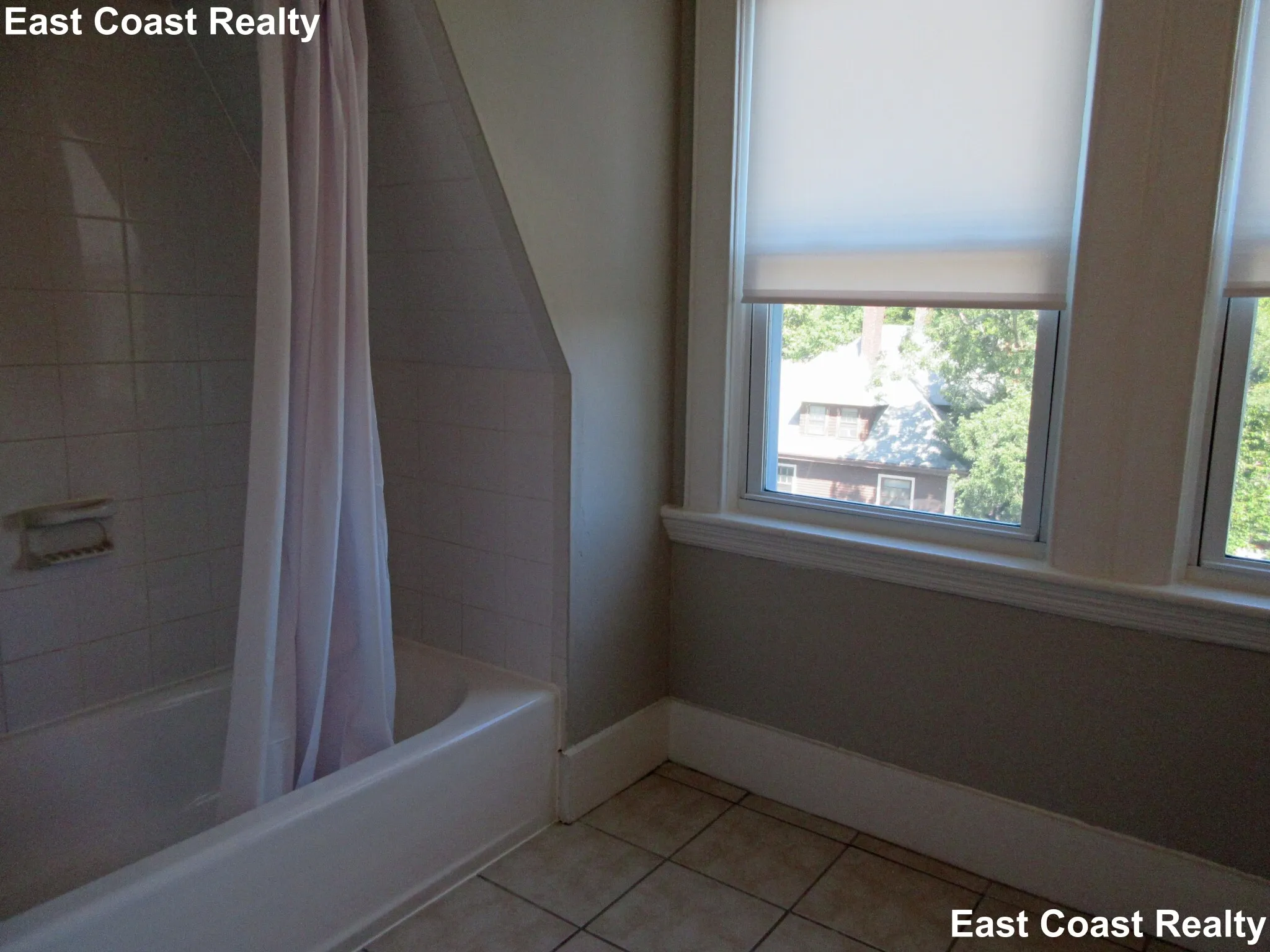 19 Braemore Rd, Brighton