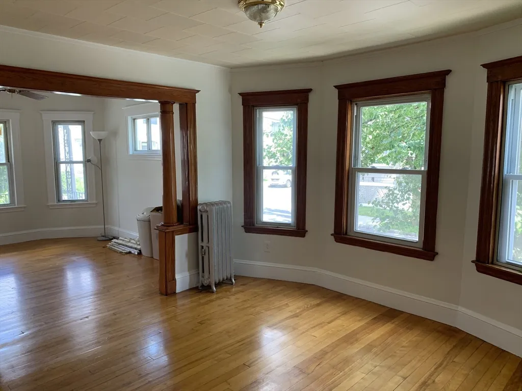 50 Windsor Rd, South Medford