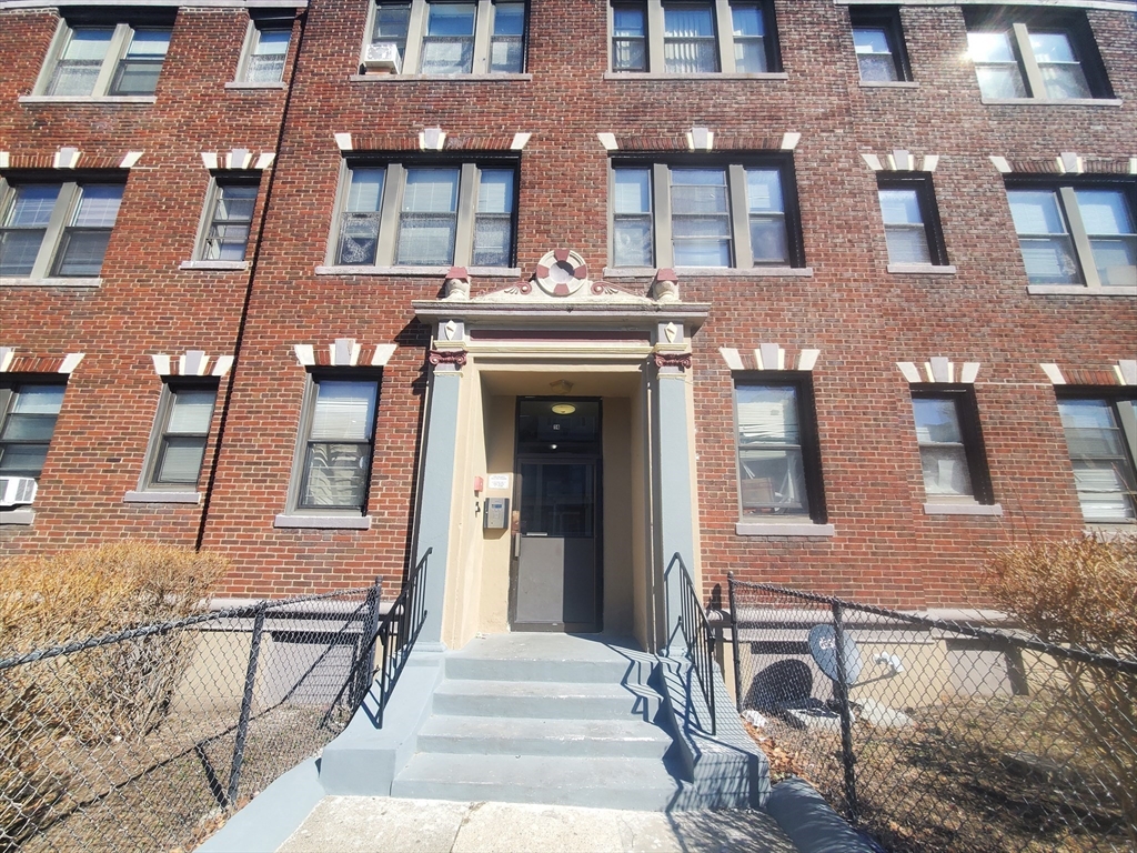 14 Abbotsford, Boston