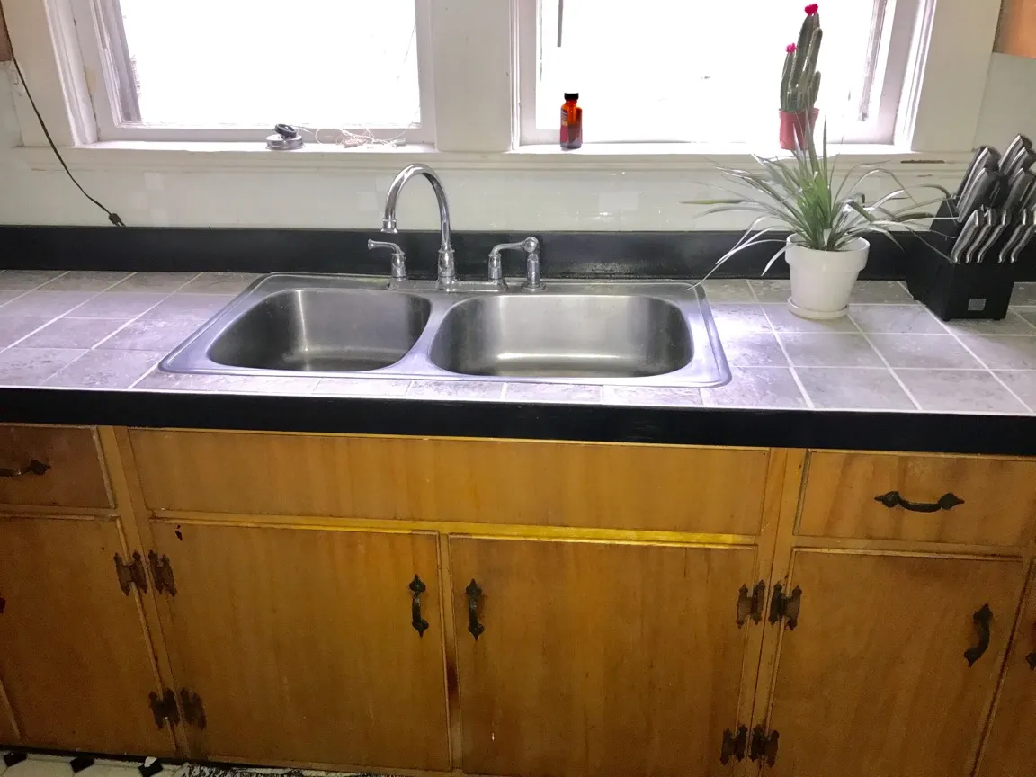 171 Hillside St, Mission Hill