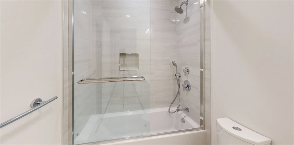 9 Everett St, Allston