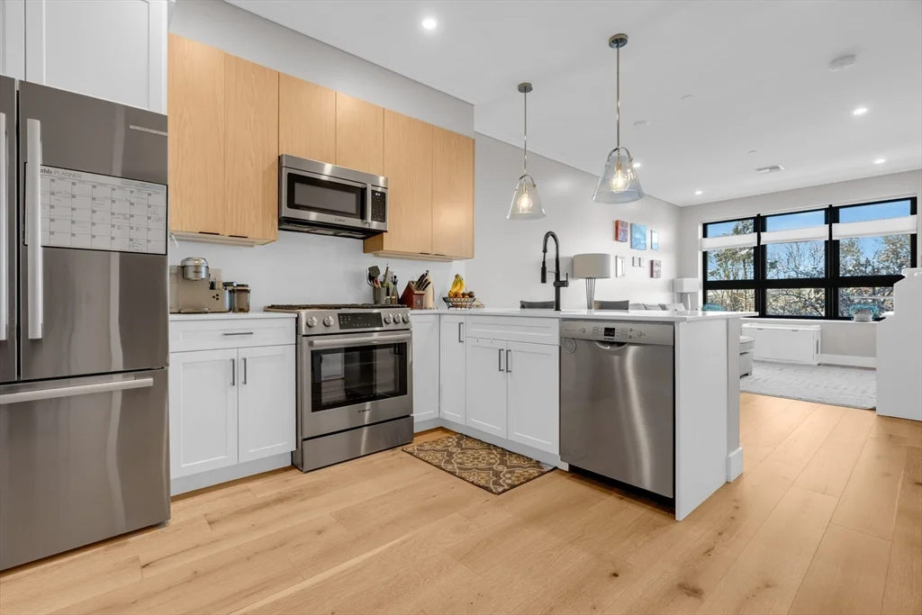 70 Leo Birmingham Pkwa, Brighton