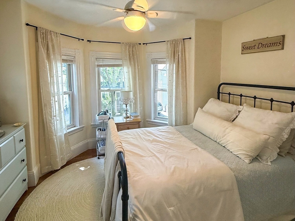 7 Dell St, East Somerville