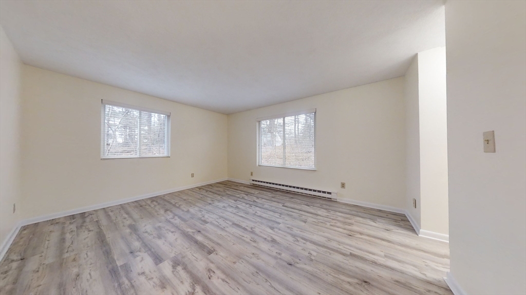 55 Staffordshire Ln, Concord