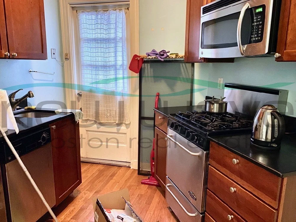 64 Charlesgate East, Fenway