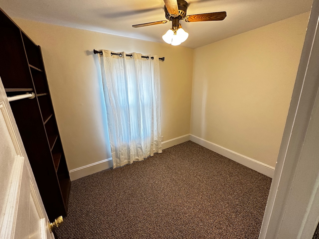 53 Hopedale St, Allston