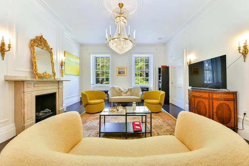 48 Mount Vernon St, Beacon Hill