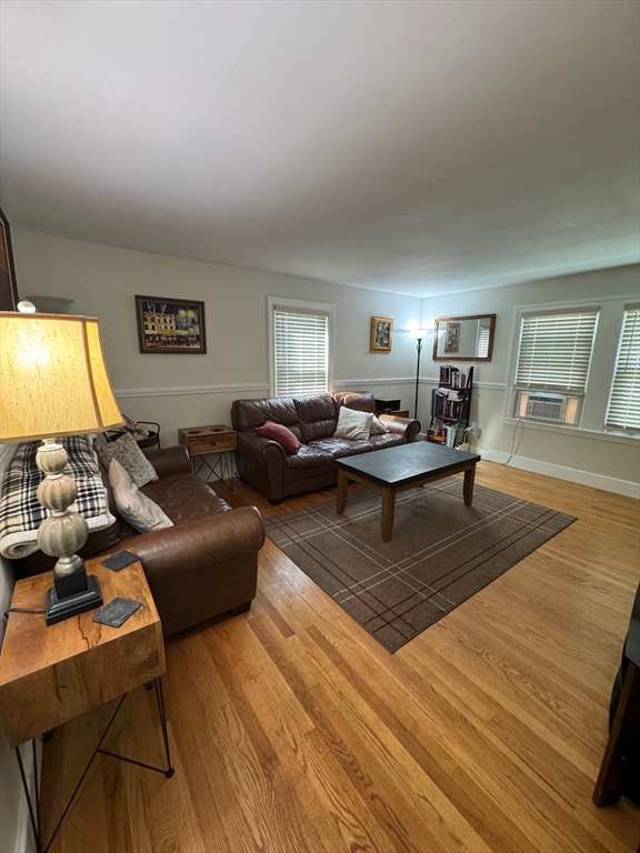 350 Jefferson Ave, Salem