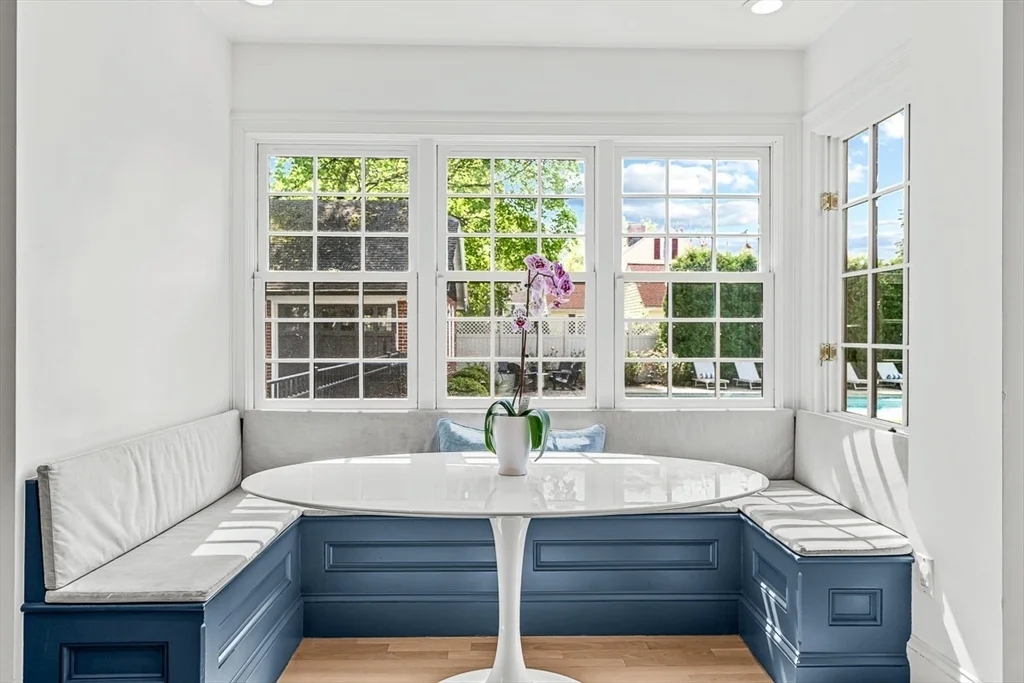 54 Wedgemere Ave, Wedgemere