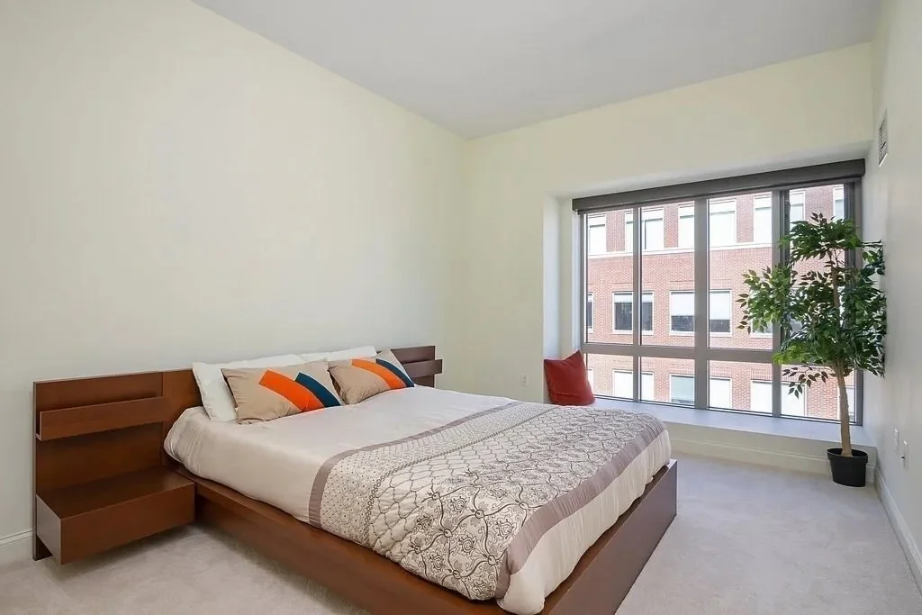 17 Otis St, East Cambridge