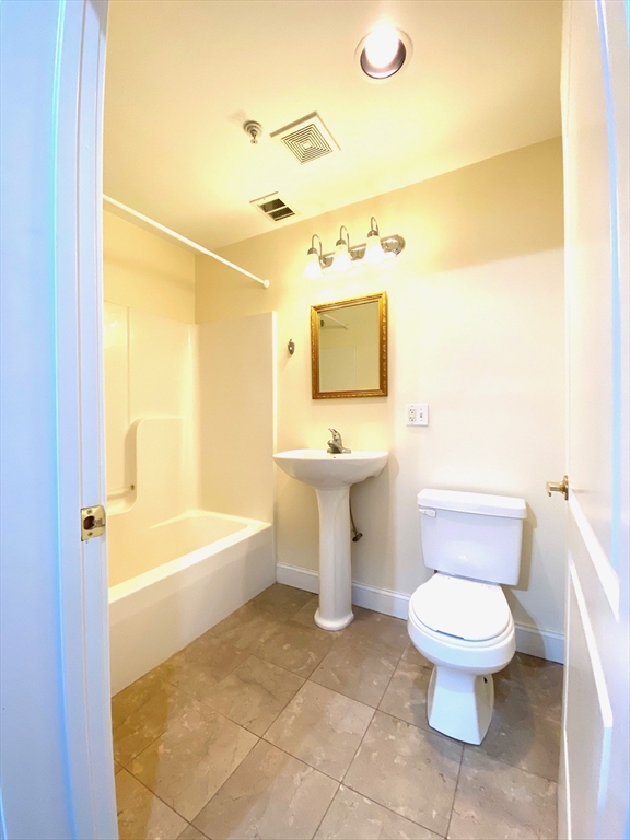 661 Bennington, East Boston