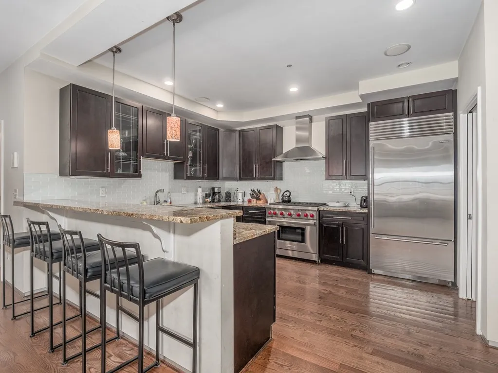 350 West Broadway, South Boston