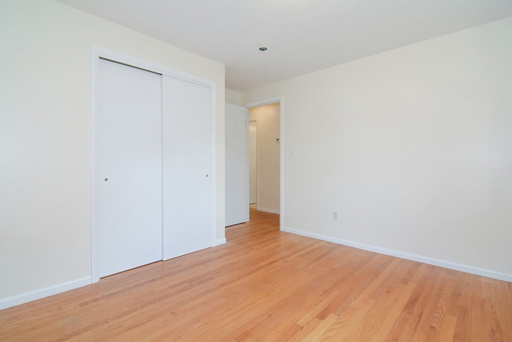 33 Robin Rd, Westborough