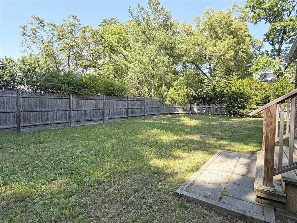 63 Pierrepont Rd, Newton Lower Falls
