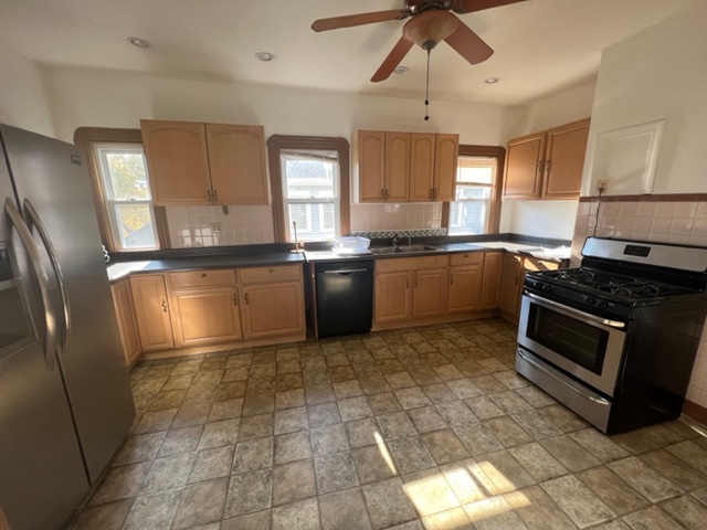 55 Kenmere Rd, Medford