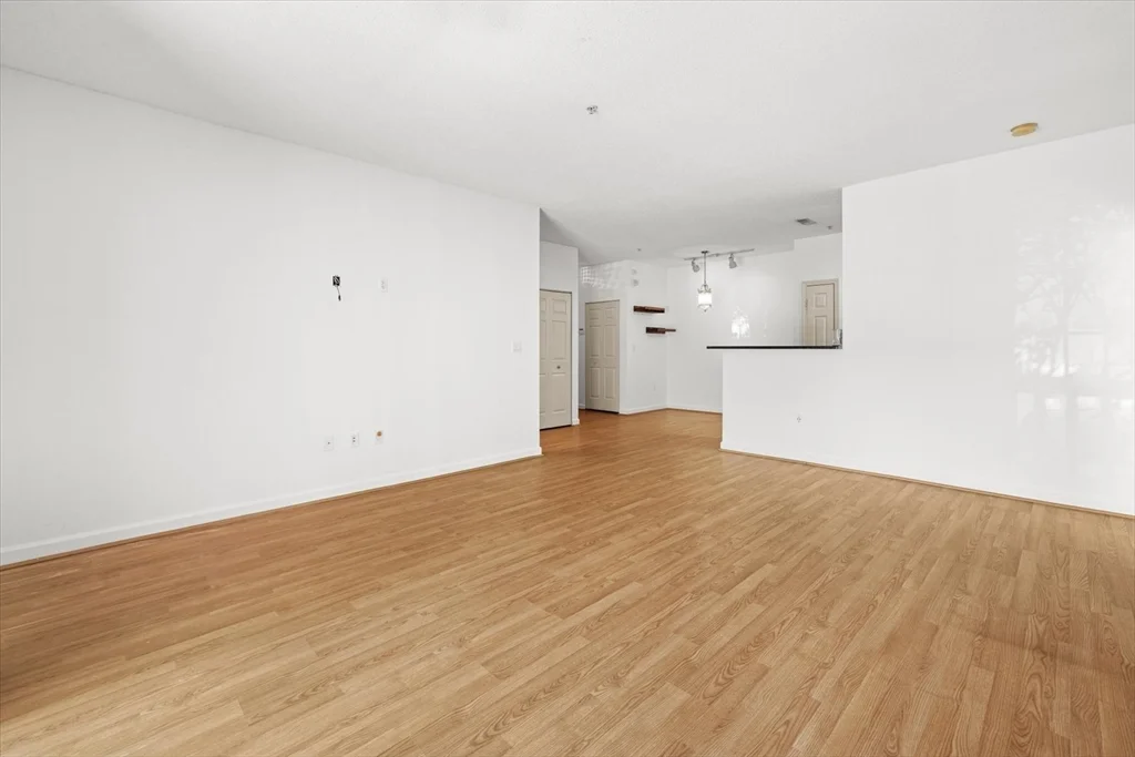 21 Hampshire Rd, Methuen