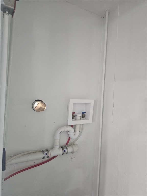 304 Wood Ave, Hyde Park