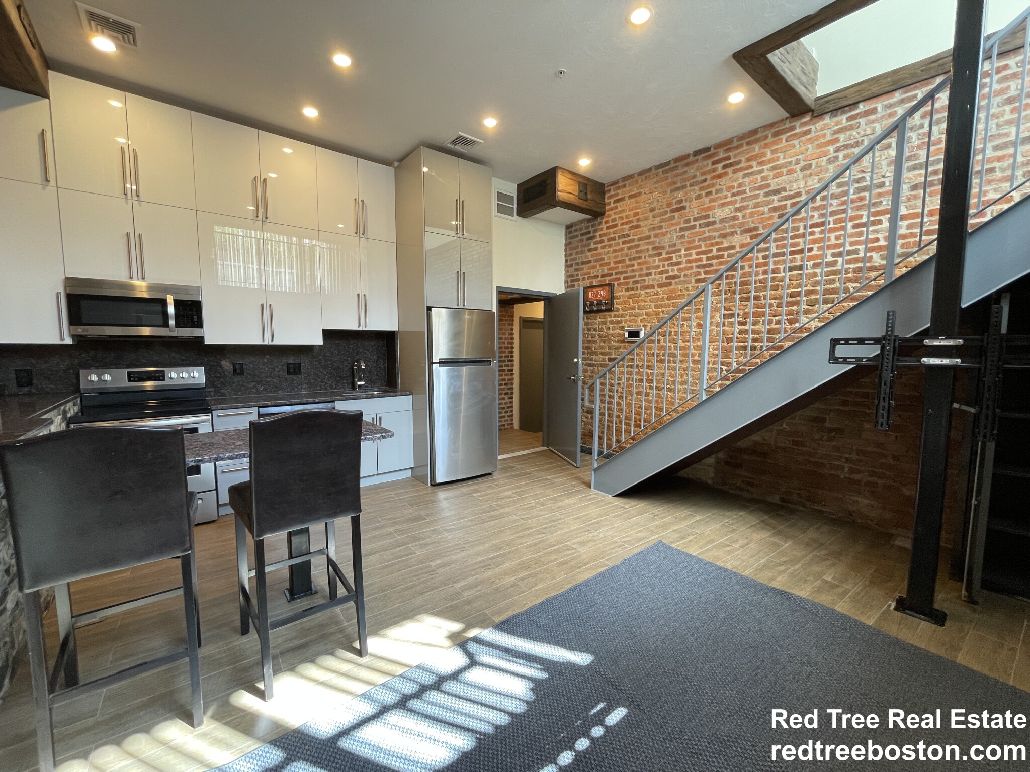 1028 Commonwealth Ave, Boston