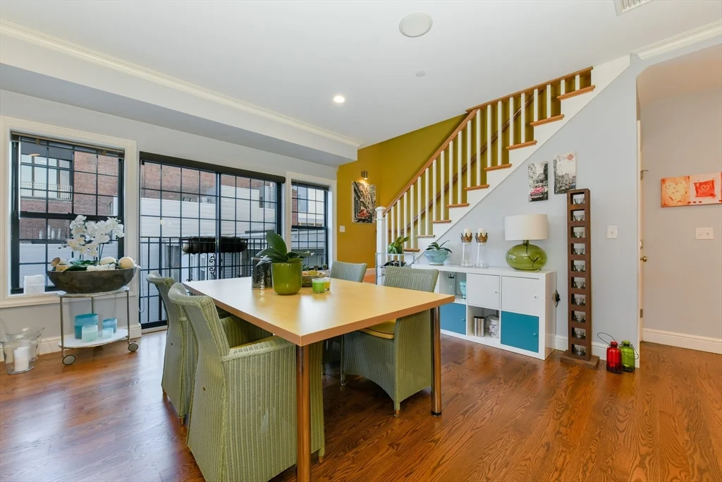 350 W Broadway, South Boston