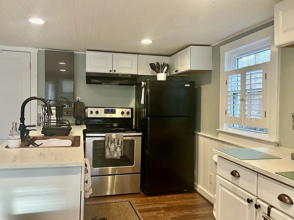 50 Browning Pond Cir, North Spencer