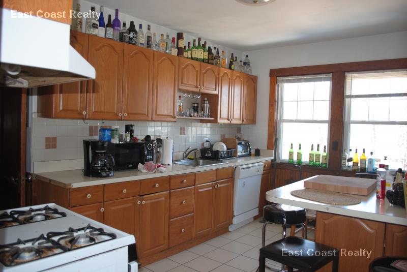 23 Moraine St, Jamaica Plain